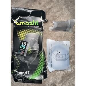 Amazfit Band 7 Fitness and Activity Trackers and Smartwatches New Damaged Box